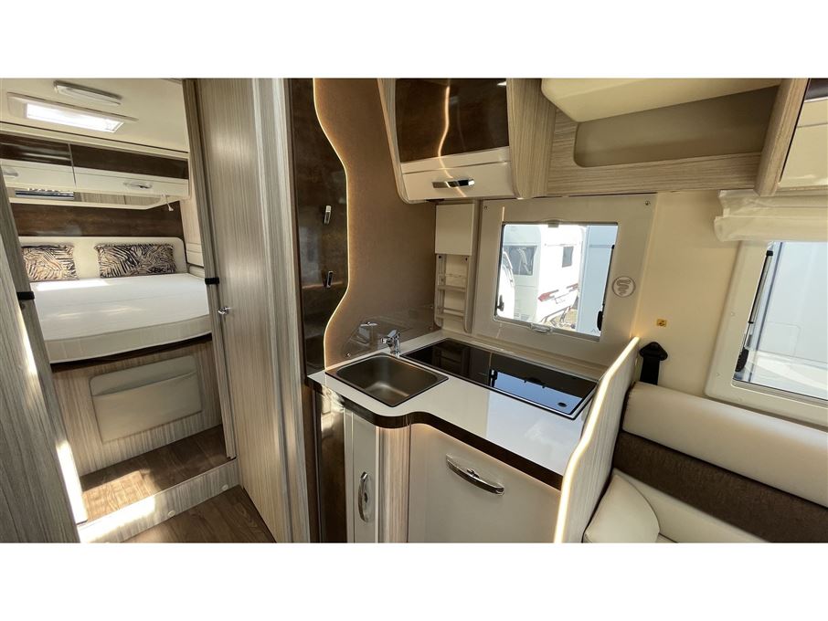 Elnagh T-Loft 582